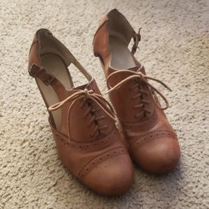 Super cute ankle shoes